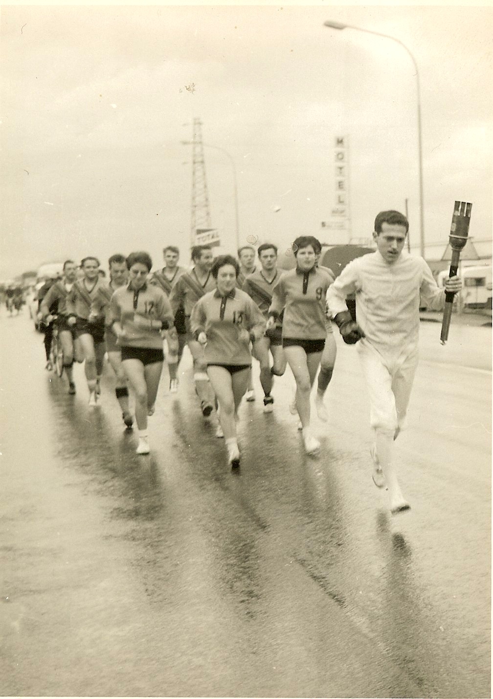  Robert Gara - Flamme Olympique 